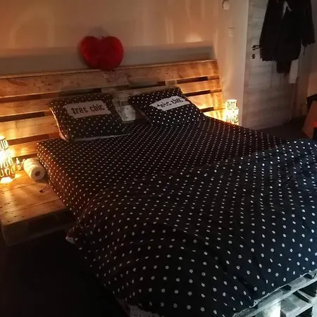 Appartement Au Coeur Des Ardennes * ברטרי